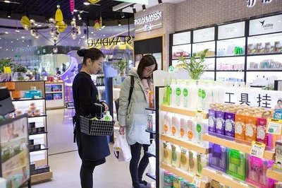 如何將化妝品店打造為強(qiáng)勢(shì)品牌 成功策略與執(zhí)行路徑